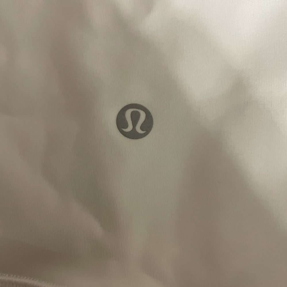 white lulu lemon leggings only wore once no stains